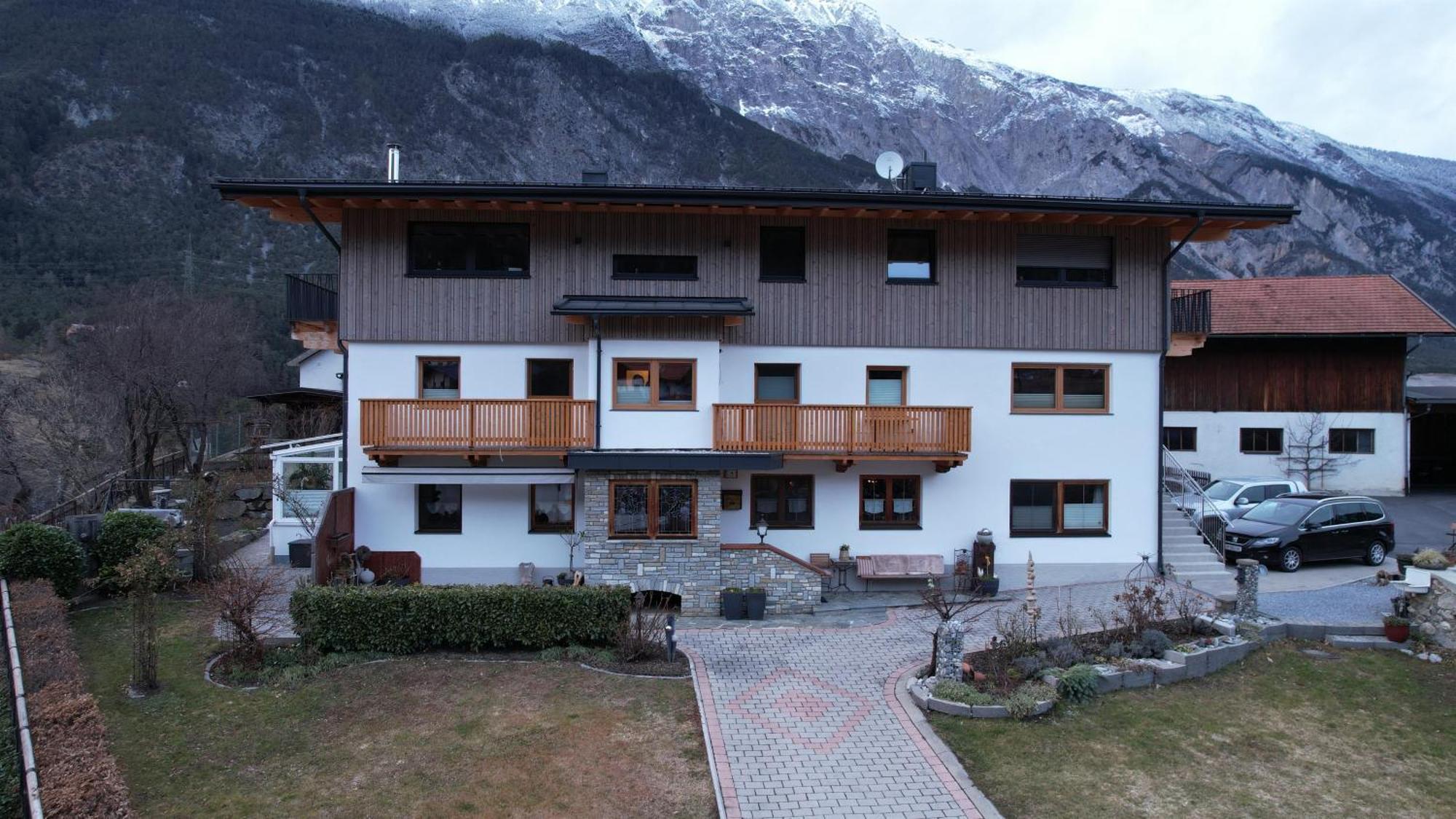 Gaestehaus Koell Roppen Luaran gambar